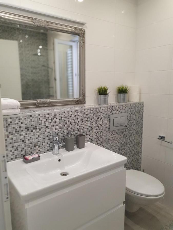 Apartment Tonka Шибеник Екстер'єр фото