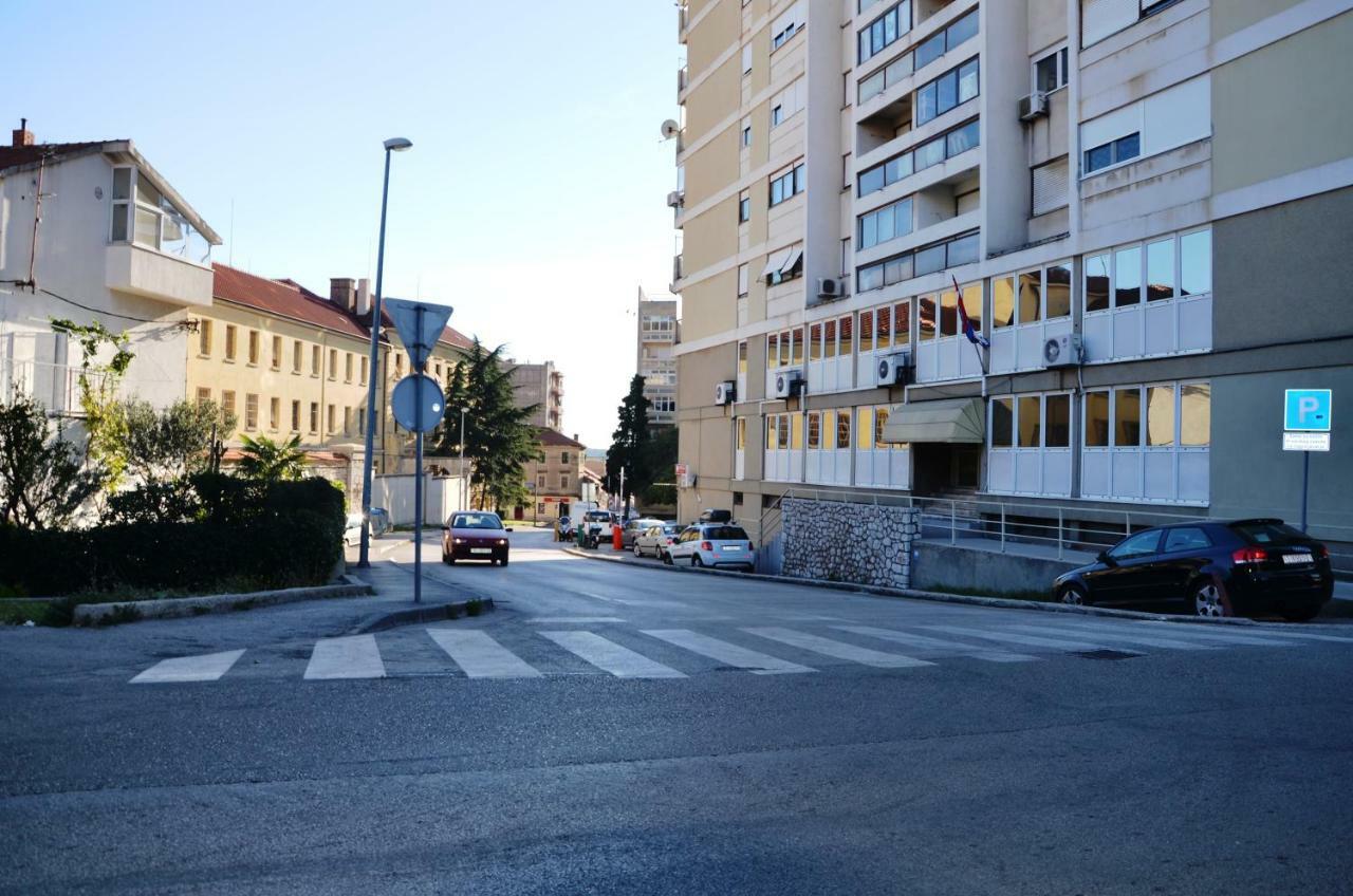 Apartment Tonka Шибеник Екстер'єр фото